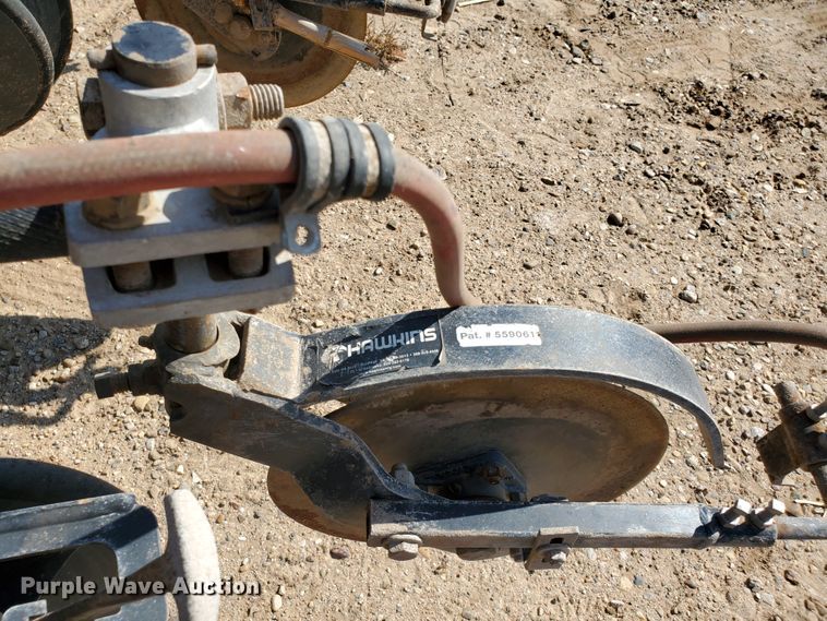 image for item DJ4757 2017 Great Plains YP825A-16TR twin row planter