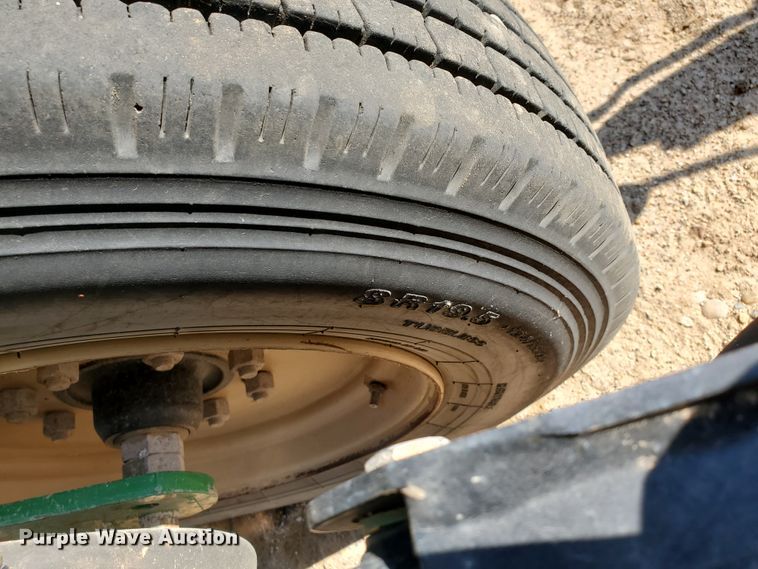 image for item DJ4757 2017 Great Plains YP825A-16TR twin row planter