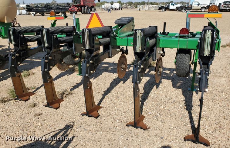 image for item DJ4758 2018 Great Plains Sub-Soiler 1300 vertical tillage