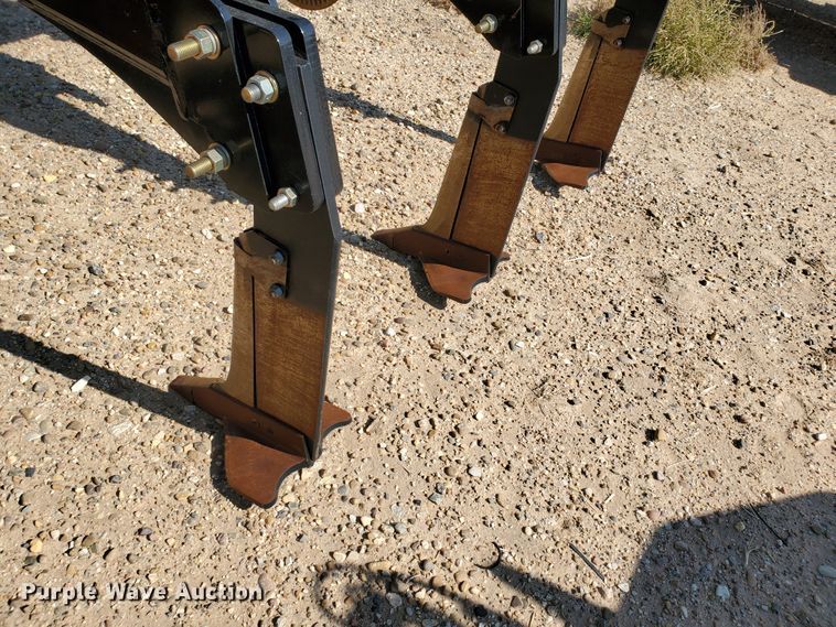 image for item DJ4758 2018 Great Plains Sub-Soiler 1300 vertical tillage