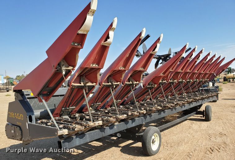 image for item DJ4760 2012 Drago N12 corn head