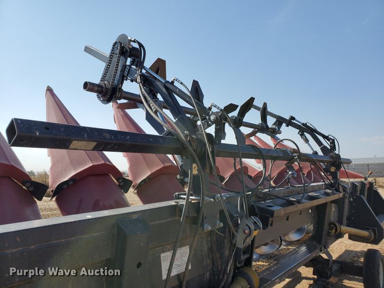 image for item DJ4760 2012 Drago N12 corn head