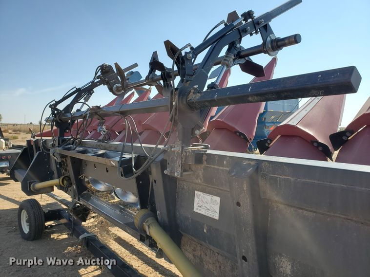 image for item DJ4760 2012 Drago N12 corn head