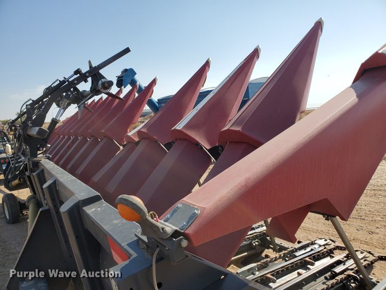 image for item DJ4760 2012 Drago N12 corn head