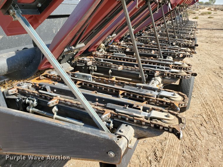 image for item DJ4760 2012 Drago N12 corn head