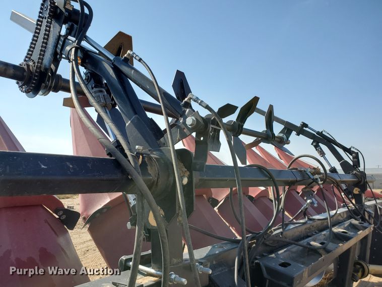 image for item DJ4760 2012 Drago N12 corn head