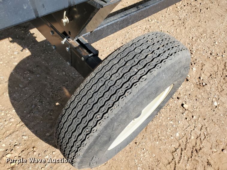 image for item DJ4760 2012 Drago N12 corn head