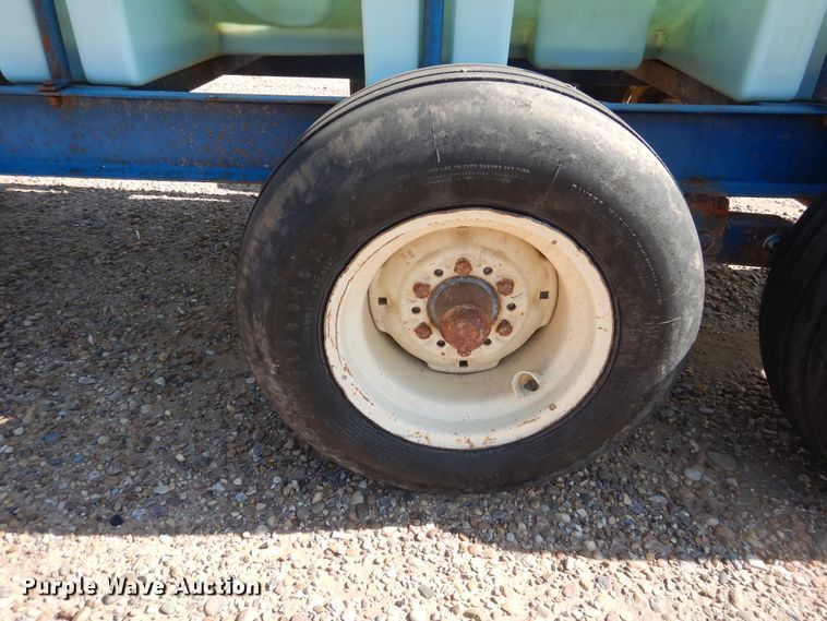 image for item DJ4761 Nurse tank trailer