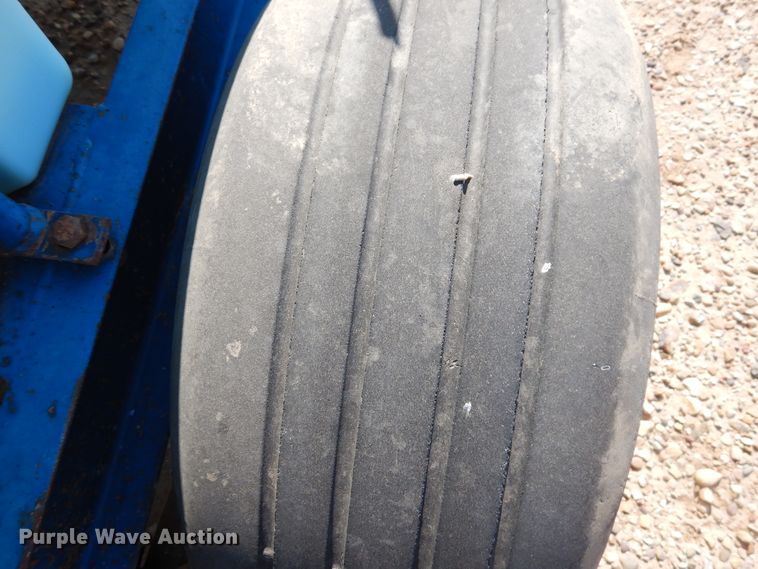 image for item DJ4761 Nurse tank trailer