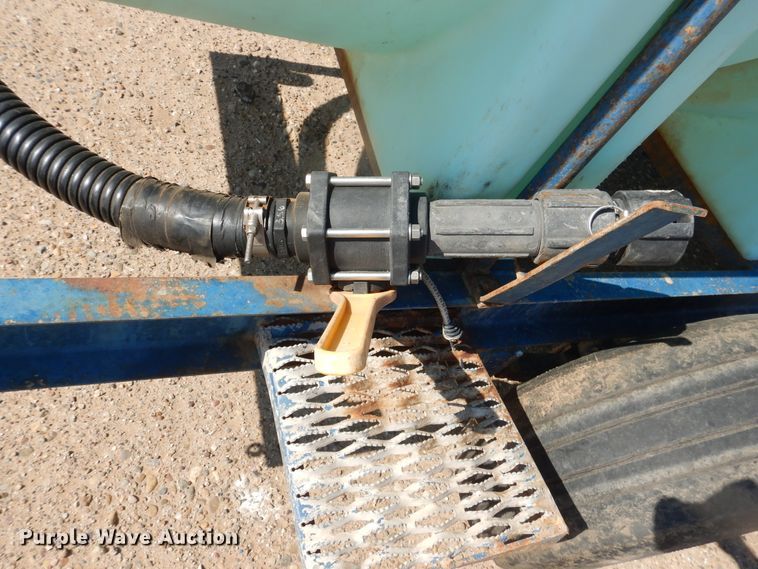 image for item DJ4762 Nurse tank trailer