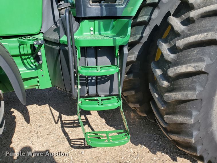 image for item DJ4763 2010 John Deere 8320R  MFWD tractor