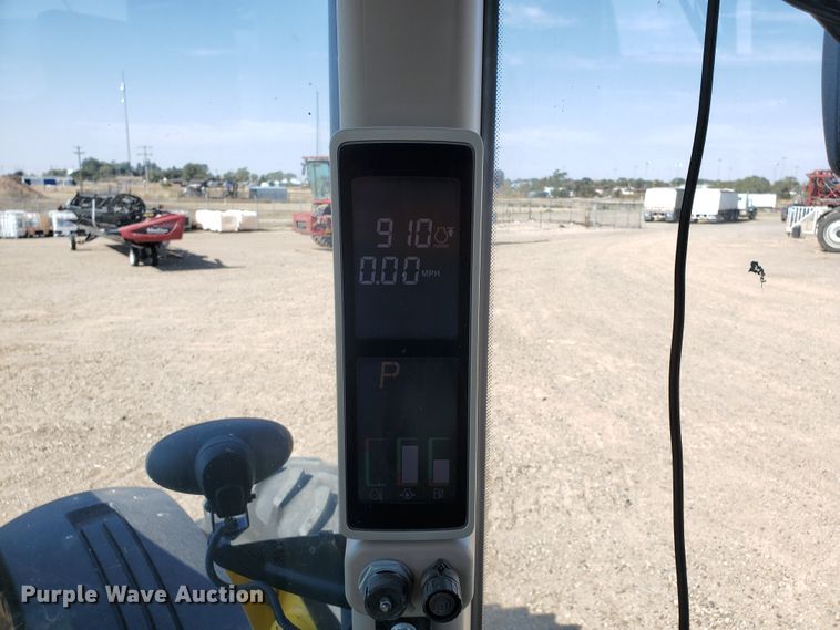 image for item DJ4763 2010 John Deere 8320R  MFWD tractor