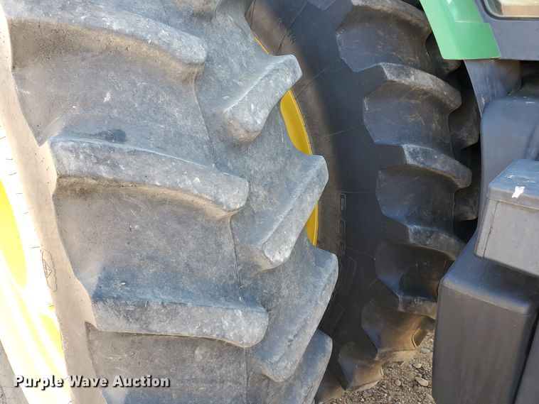 image for item DJ4763 2010 John Deere 8320R  MFWD tractor