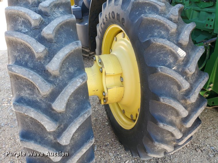 image for item DJ4763 2010 John Deere 8320R  MFWD tractor