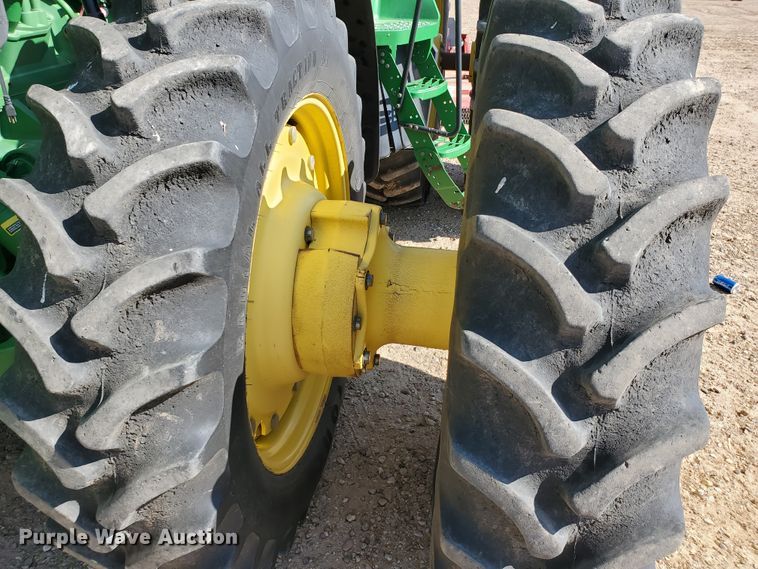 image for item DJ4763 2010 John Deere 8320R  MFWD tractor