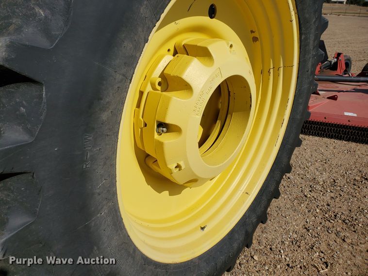 image for item DJ4763 2010 John Deere 8320R  MFWD tractor