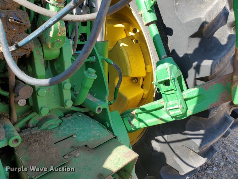 image for item DJ4763 2010 John Deere 8320R  MFWD tractor