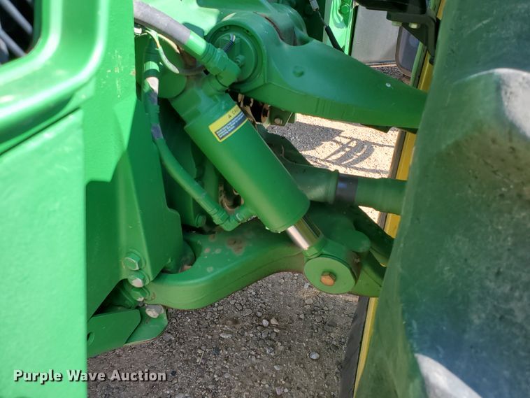 image for item DJ4763 2010 John Deere 8320R  MFWD tractor