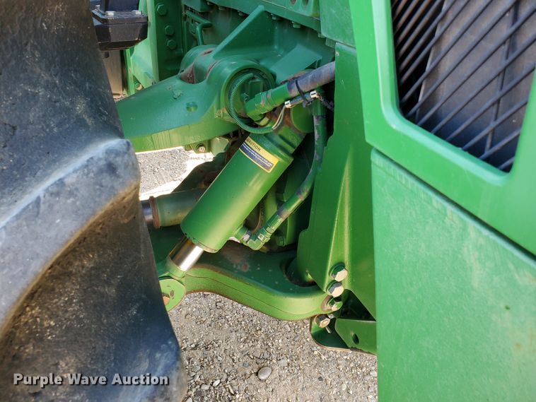 image for item DJ4763 2010 John Deere 8320R  MFWD tractor