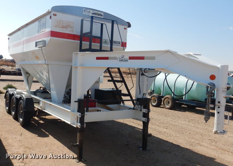 image for item DJ4765 2010 Par-Kan PK-341435 seed tender trailer