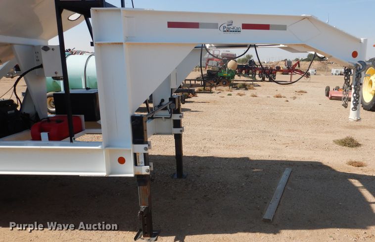 image for item DJ4765 2010 Par-Kan PK-341435 seed tender trailer