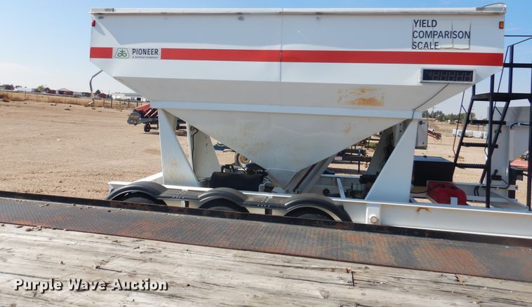image for item DJ4765 2010 Par-Kan PK-341435 seed tender trailer