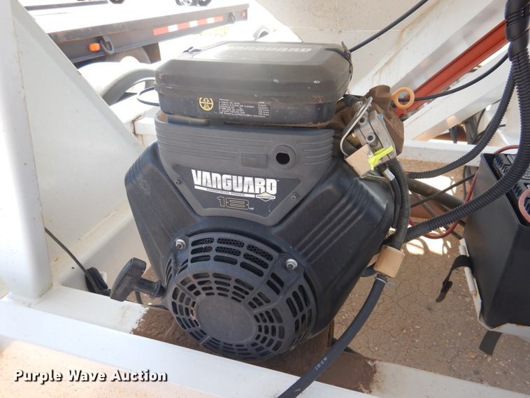 image for item DJ4765 2010 Par-Kan PK-341435 seed tender trailer