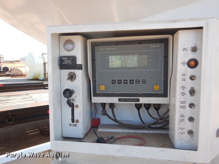 image for item DJ4765 2010 Par-Kan PK-341435 seed tender trailer