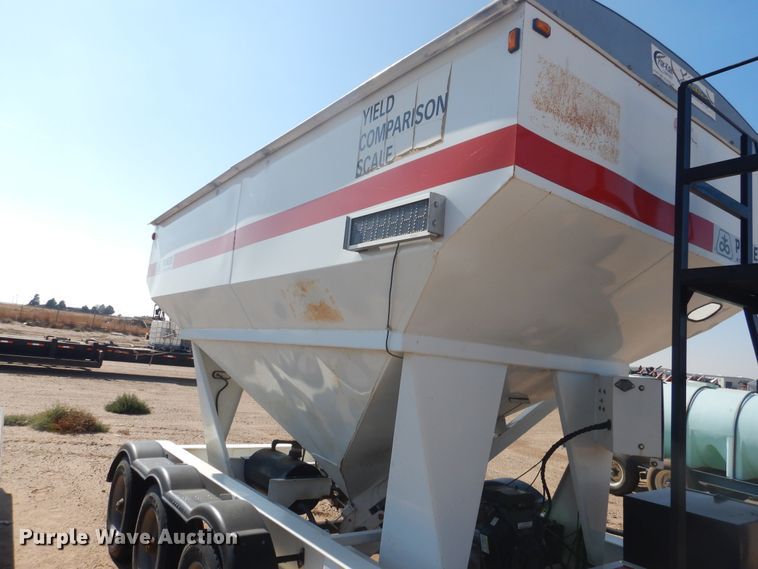 image for item DJ4765 2010 Par-Kan PK-341435 seed tender trailer