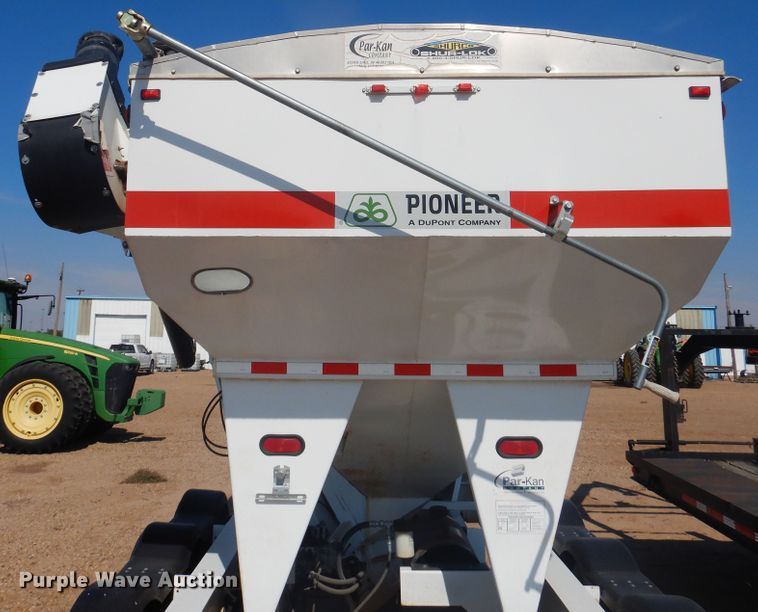 image for item DJ4765 2010 Par-Kan PK-341435 seed tender trailer