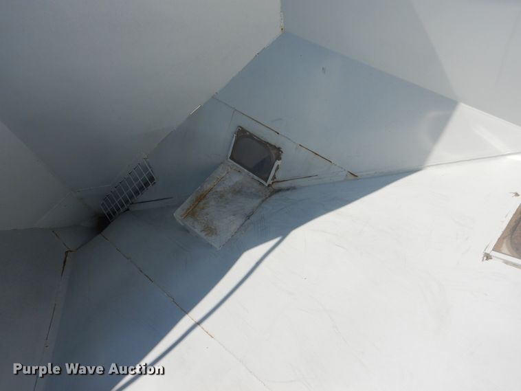 image for item DJ4765 2010 Par-Kan PK-341435 seed tender trailer