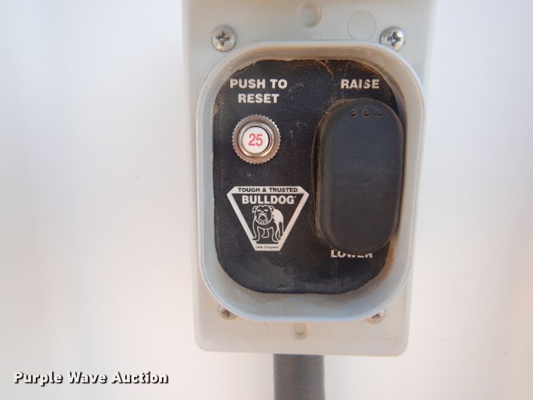 image for item DJ4765 2010 Par-Kan PK-341435 seed tender trailer