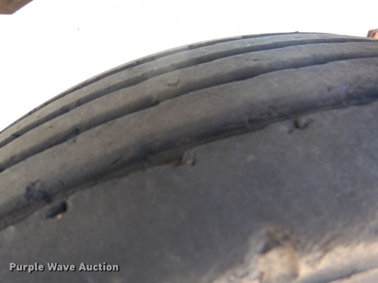 image for item DJ4765 2010 Par-Kan PK-341435 seed tender trailer