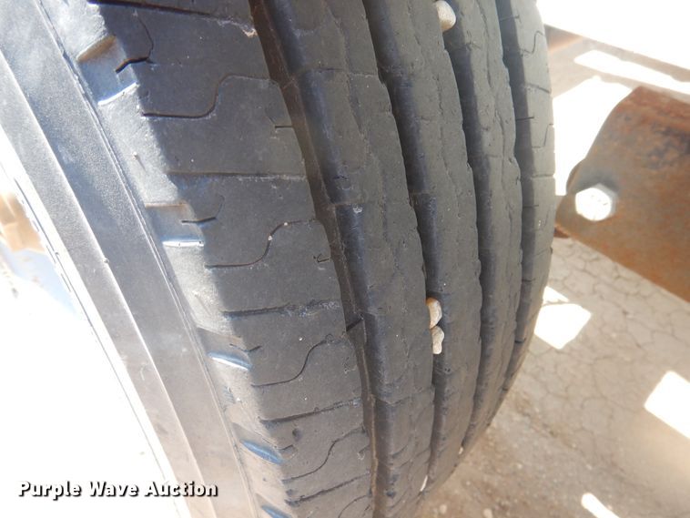 image for item DJ4765 2010 Par-Kan PK-341435 seed tender trailer