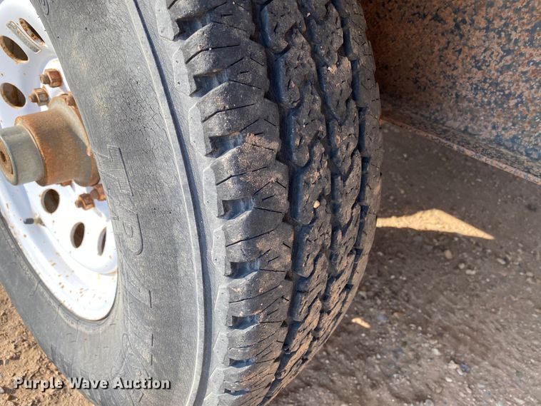 image for item DJ4767 2005 Donahue nurse tank trailer