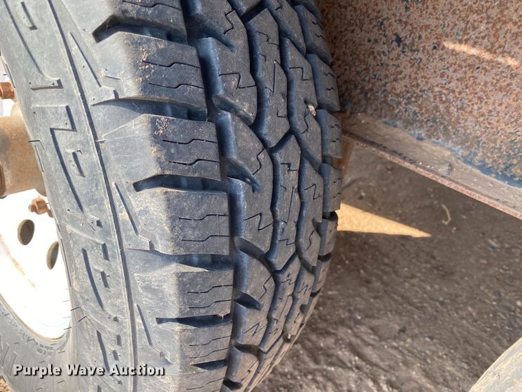 image for item DJ4767 2005 Donahue nurse tank trailer