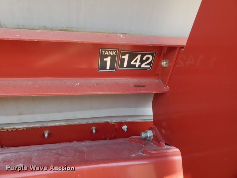 image for item DJ4770 2010 Case IH Precision Disk 40 air seeder