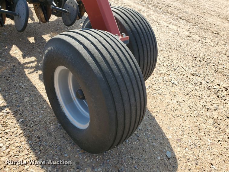 image for item DJ4770 2010 Case IH Precision Disk 40 air seeder