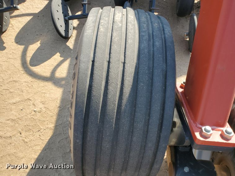 image for item DJ4770 2010 Case IH Precision Disk 40 air seeder