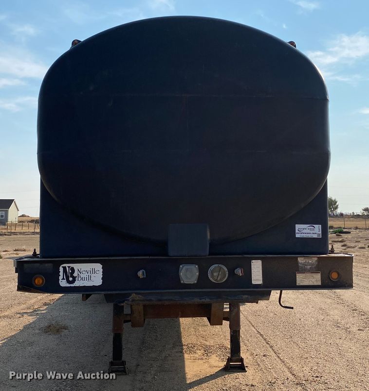 image for item DJ4771 2009 Neville sprayer trailer