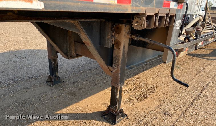 image for item DJ4771 2009 Neville sprayer trailer