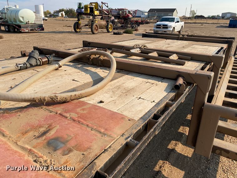 image for item DJ4771 2009 Neville sprayer trailer