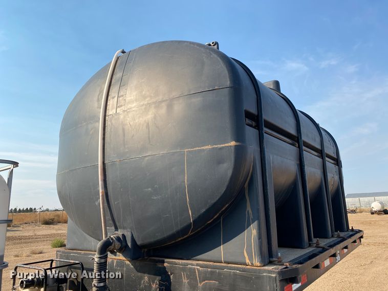 image for item DJ4771 2009 Neville sprayer trailer