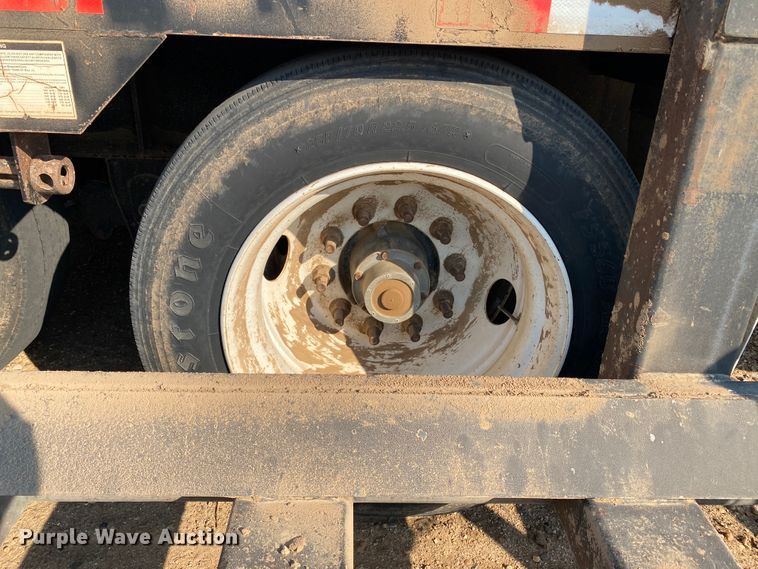 image for item DJ4771 2009 Neville sprayer trailer