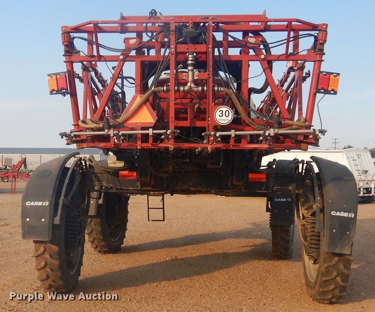 image for item DJ4774 2011 Case IH Patriot 3330  sprayer