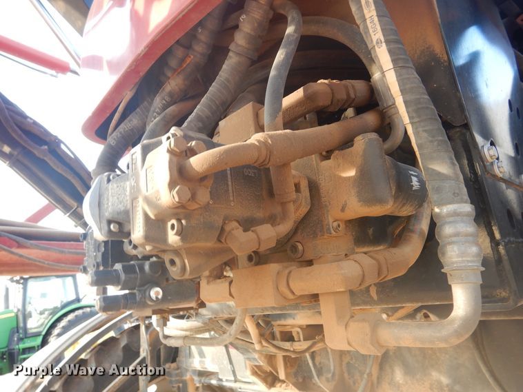 image for item DJ4774 2011 Case IH Patriot 3330  sprayer