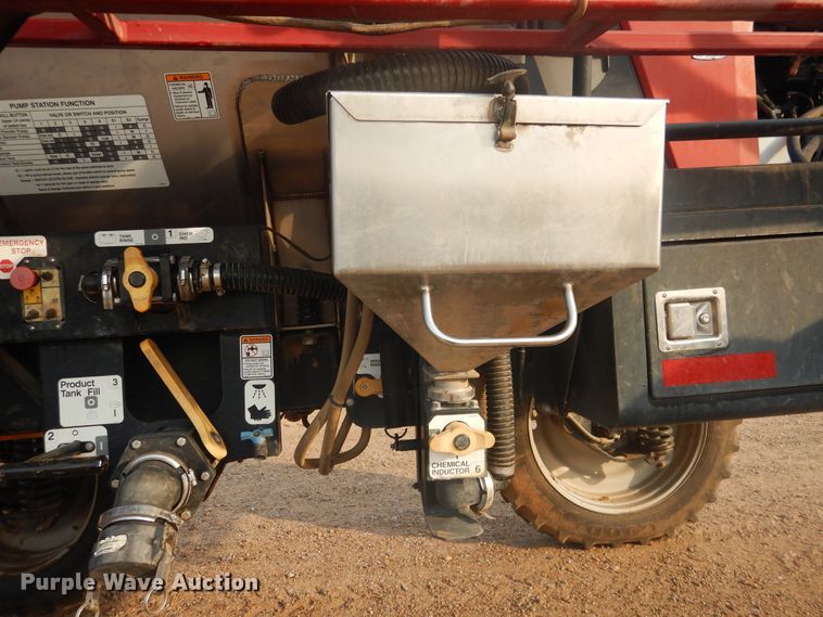 image for item DJ4774 2011 Case IH Patriot 3330  sprayer