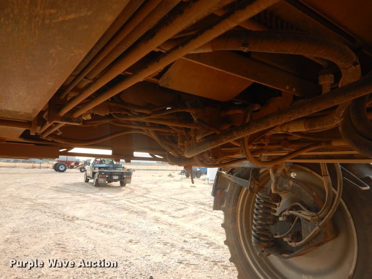 image for item DJ4774 2011 Case IH Patriot 3330  sprayer