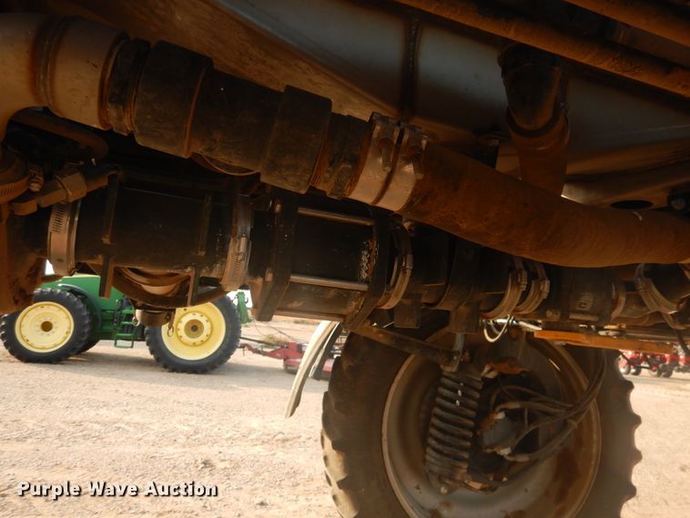 image for item DJ4774 2011 Case IH Patriot 3330  sprayer