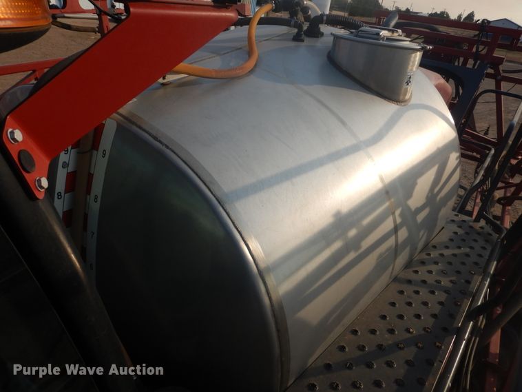 image for item DJ4774 2011 Case IH Patriot 3330  sprayer